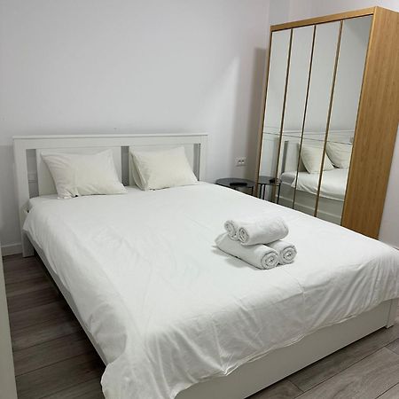 Catedral Apartment Bucarest Extérieur photo